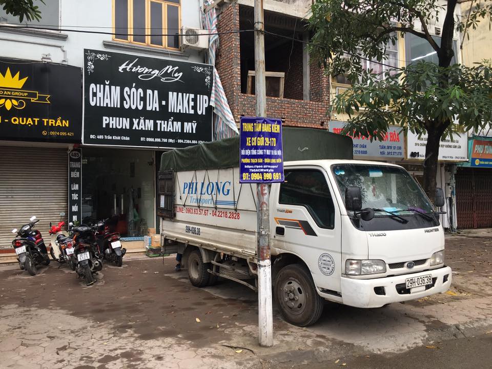 Xe tải chuyển nhà Phi Long tại phố Trung Kiên
