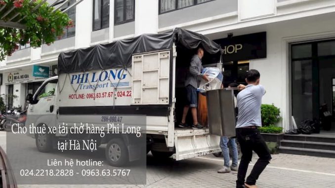 Xe tải vận chuyển Phi Long tại phố Lê Văn Hưu